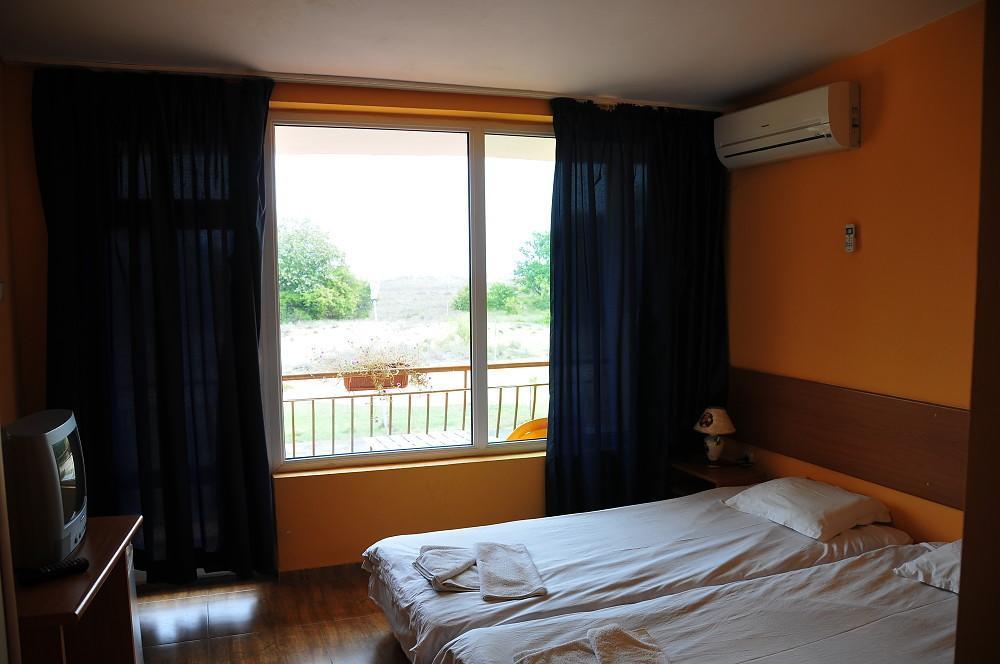 Hotel Surf Πριμόρσκο Εξωτερικό φωτογραφία