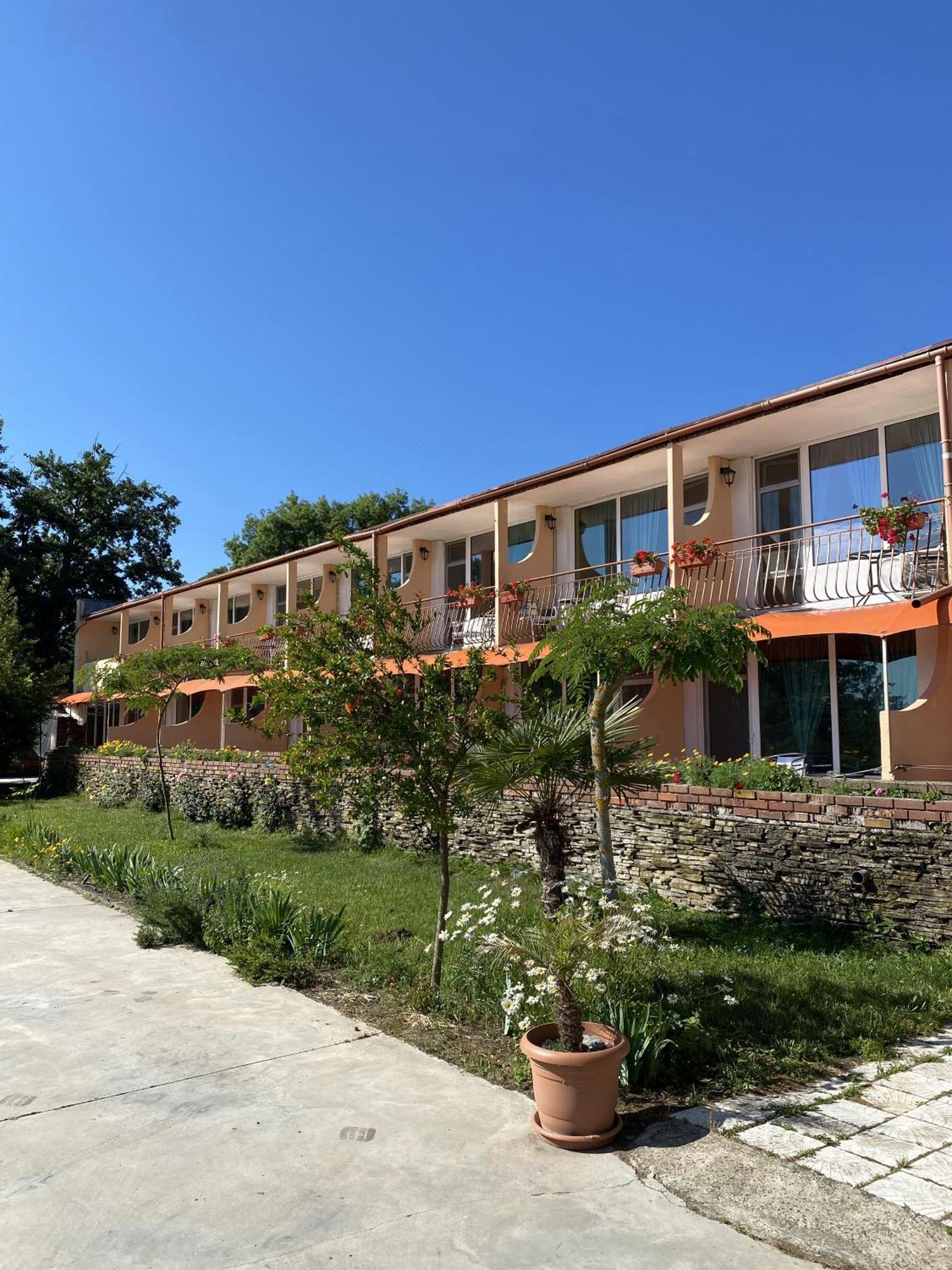 Hotel Surf Πριμόρσκο Εξωτερικό φωτογραφία