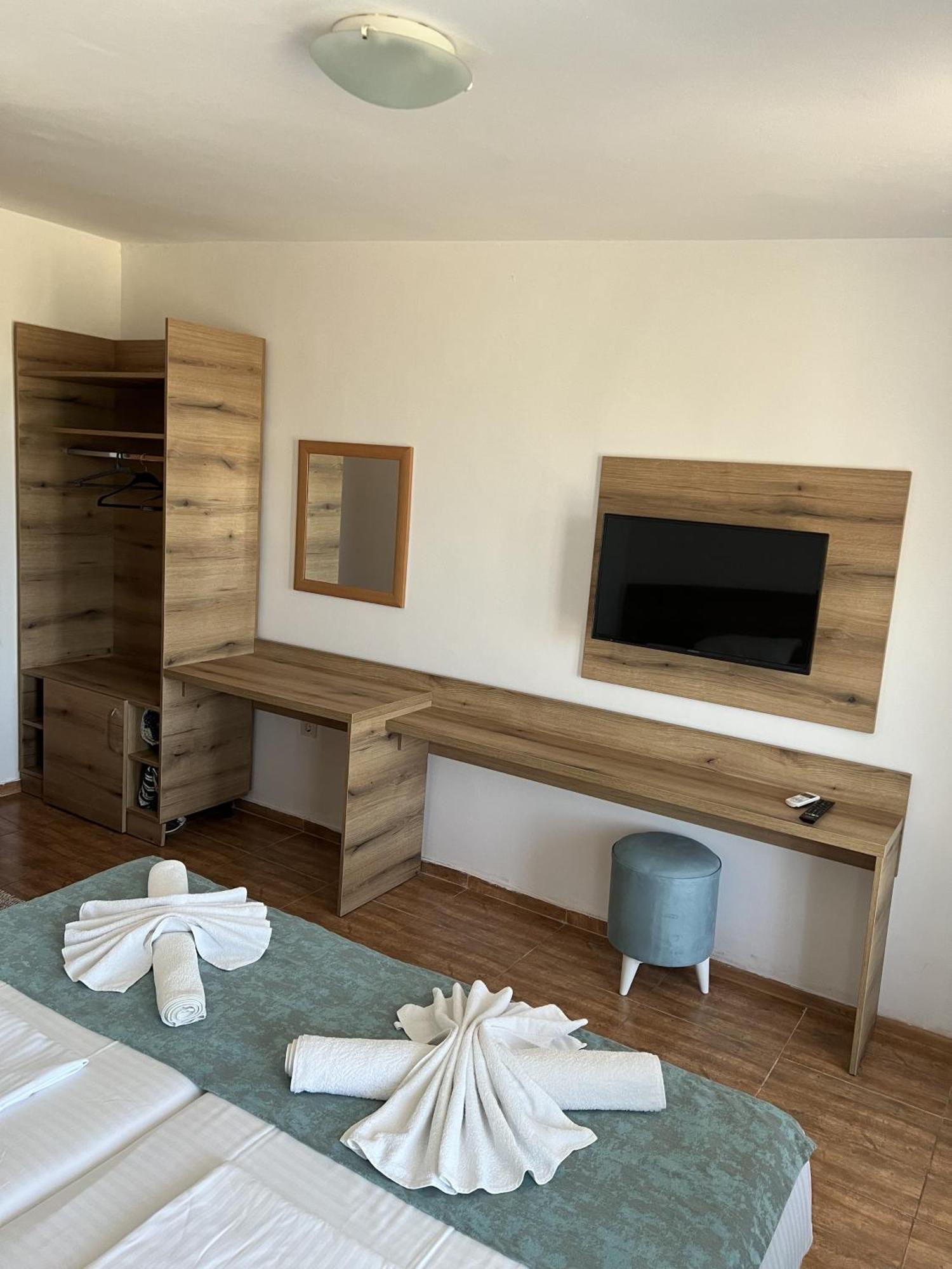 Hotel Surf Πριμόρσκο Εξωτερικό φωτογραφία