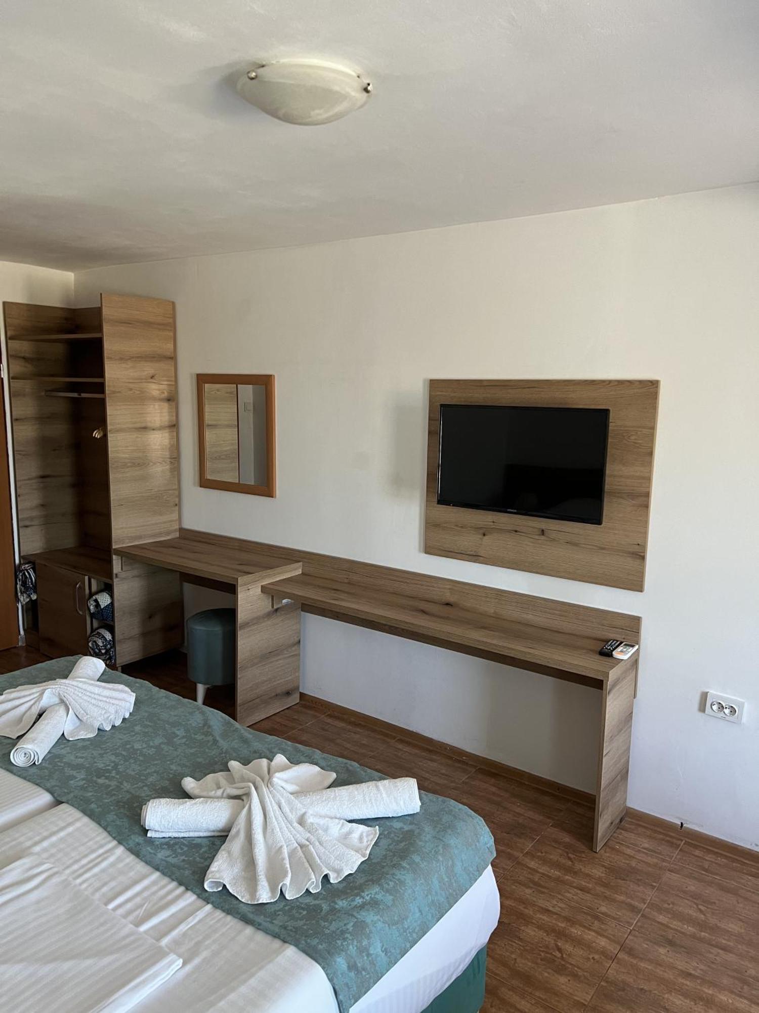 Hotel Surf Πριμόρσκο Δωμάτιο φωτογραφία